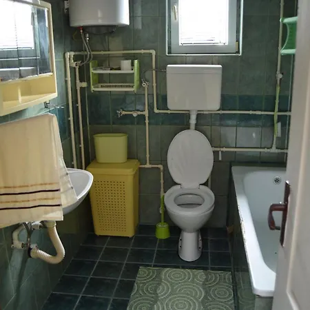 Kuca Za Odmor In Vikendica