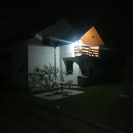 Vikendica Kuca Za Odmor In *